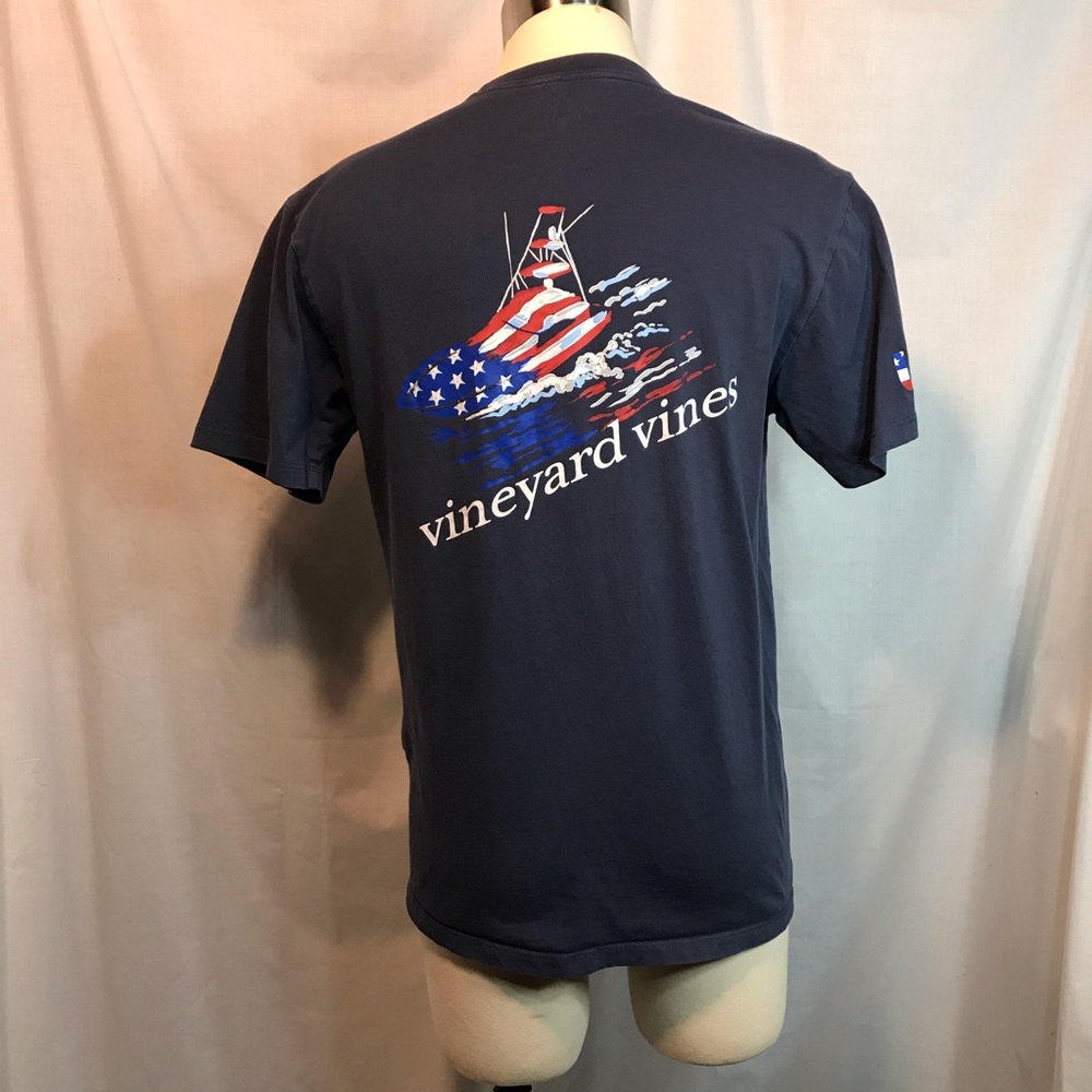 Vineyard Vines T Shirt Whale Sport Fishing Boating